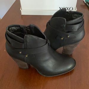 XOXO Karol Booties